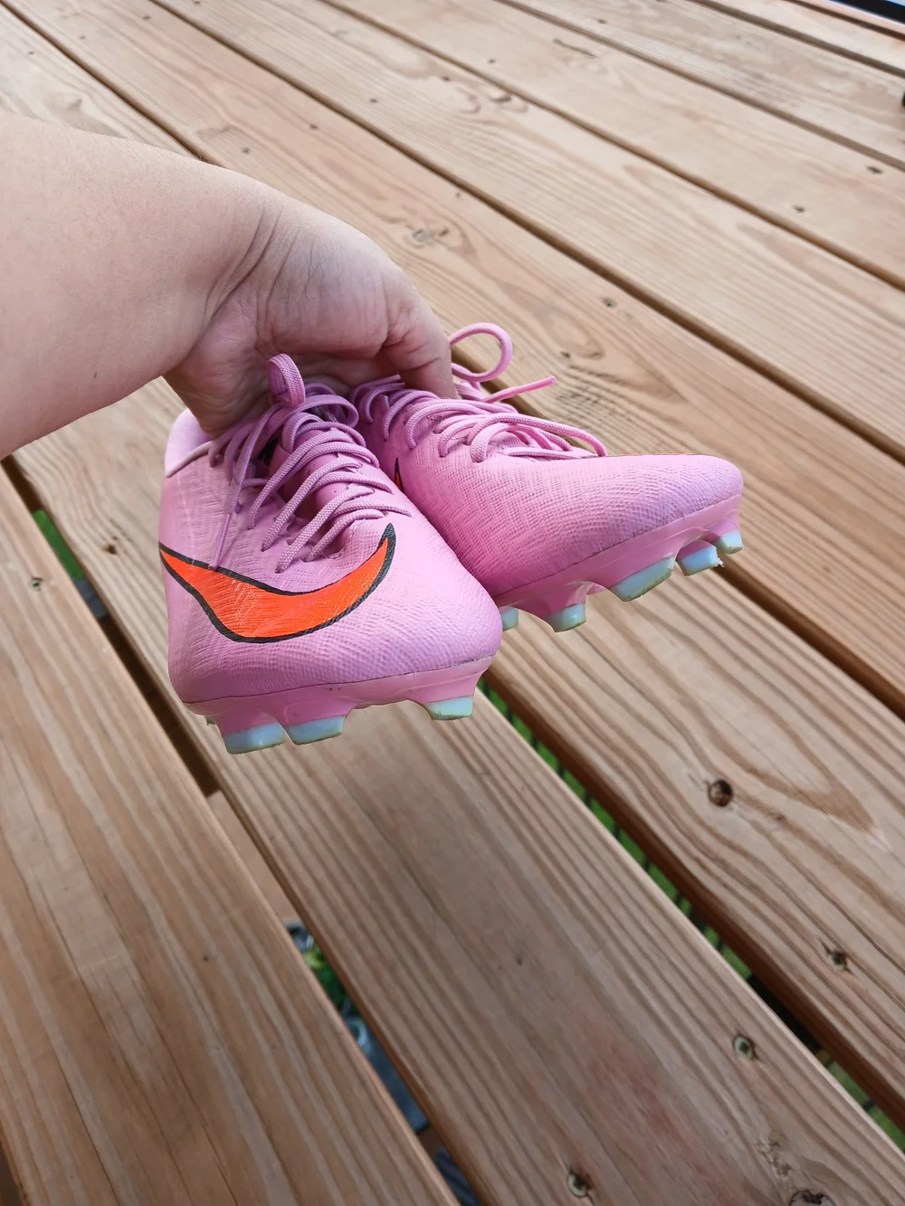 Nike Zoom Mercurial Vapor 16 Academy FG/MG Pink - Men's 6.5 / Women's 8